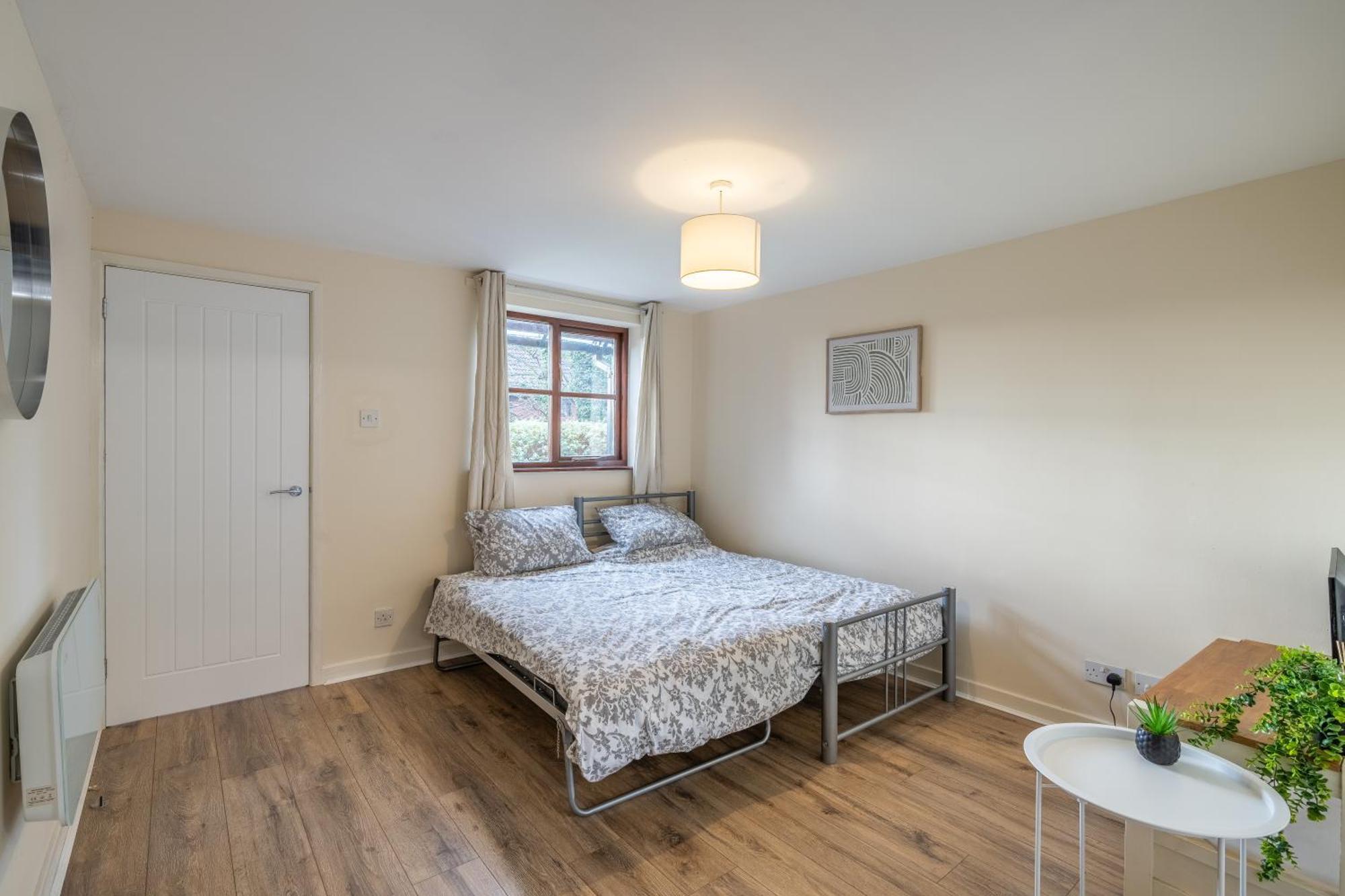 Modern Studio Flat In Wellington, Telford Wellington  Exterior foto
